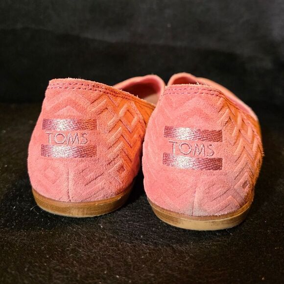 Toms Pink Suede Women's Flats - Picture 8 of 10